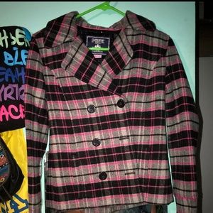 vs pink peacoat
